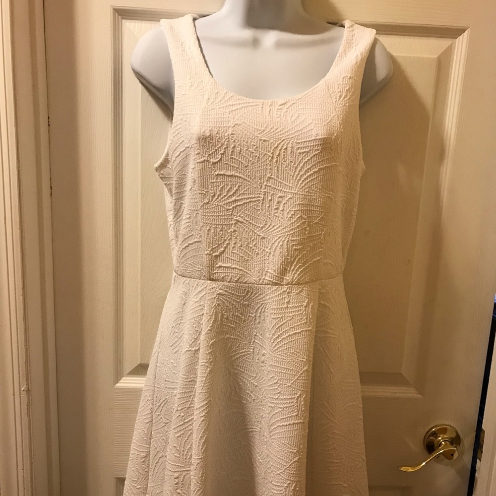Express white design dress